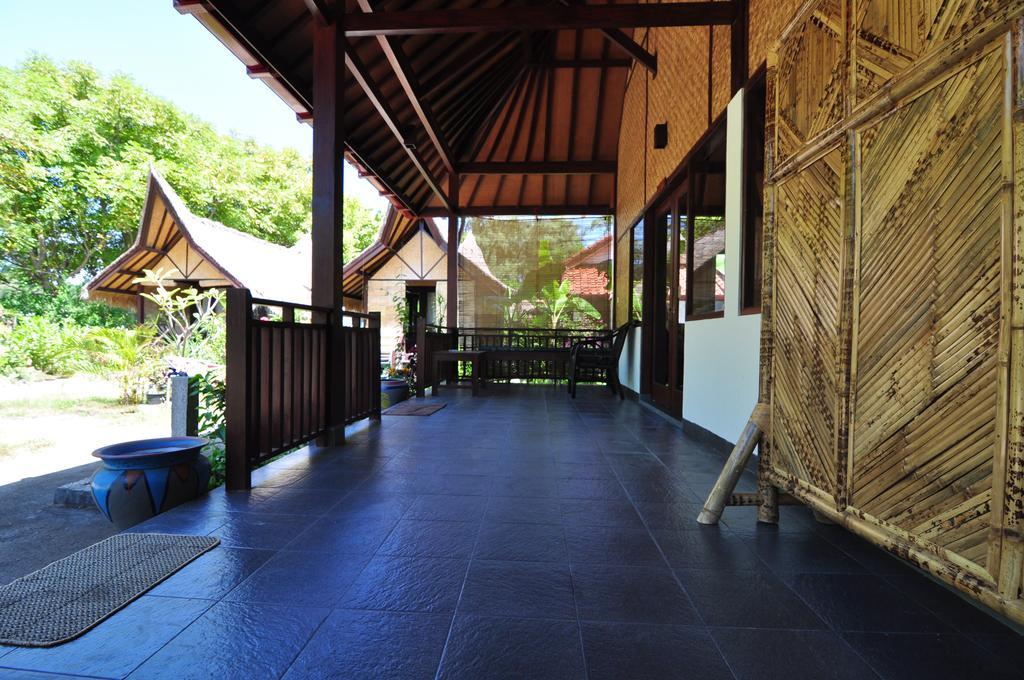 Ana Warung & Bungalows Gili Meno Exterior photo