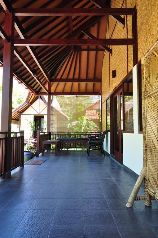 Ana Warung & Bungalows Gili Meno Exterior photo