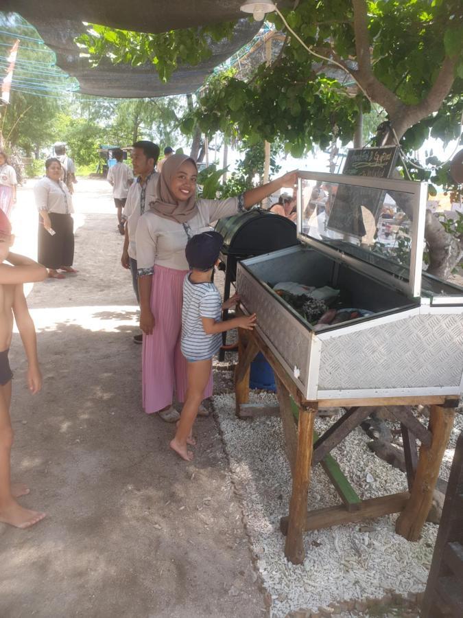 Ana Warung & Bungalows Gili Meno Exterior photo